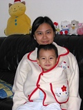 [Click for large photo]