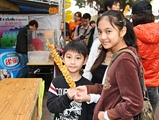 [Click for large photo]